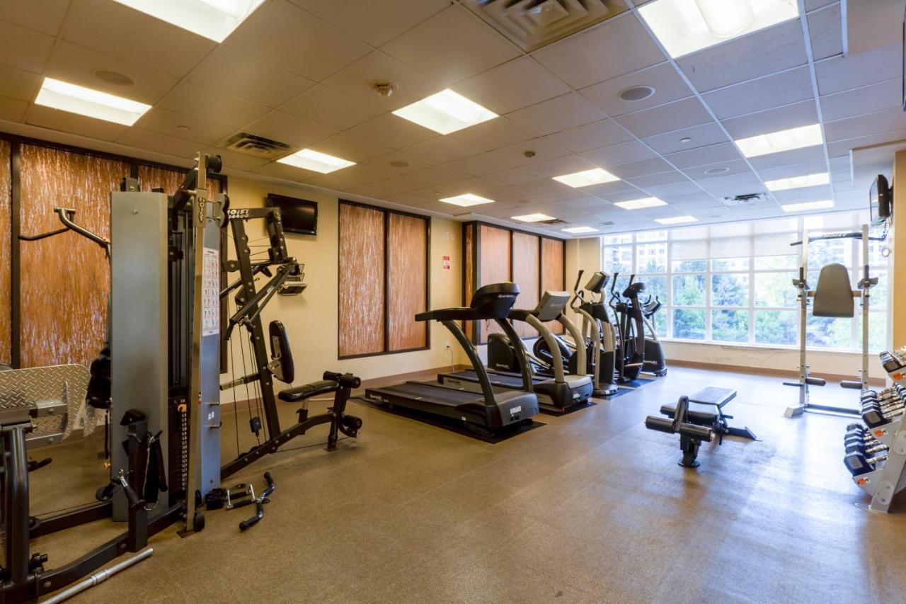 Apartment Near Yonge Finch Subway 2bed 2bath Free Parking