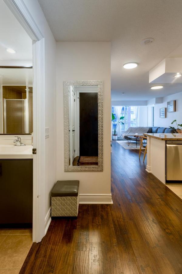 Apartment Near Yonge Finch Subway 2bed 2bath Free Parking Toronto